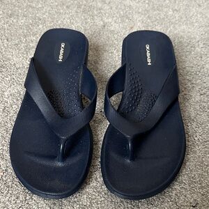 Okabashi Navy Blue Sandals size 6.5-7